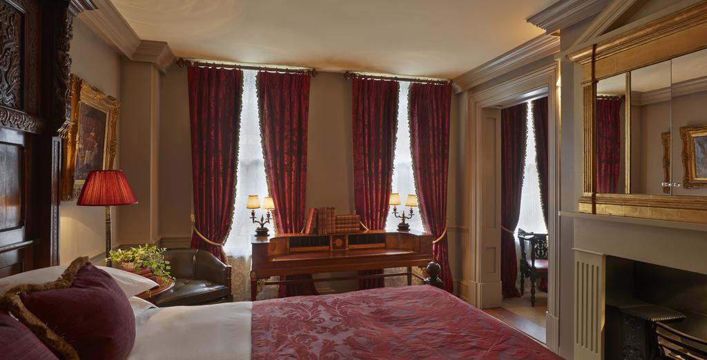 Batty Langley'S Hotel London Szoba fotó The bedroom