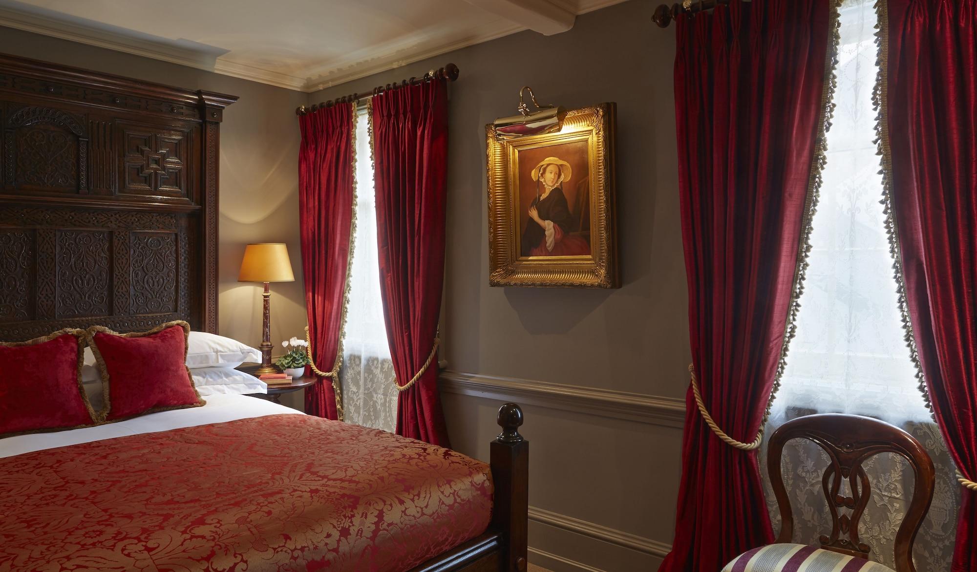 Batty Langley'S Hotel London Kültér fotó A bedroom at the hotel