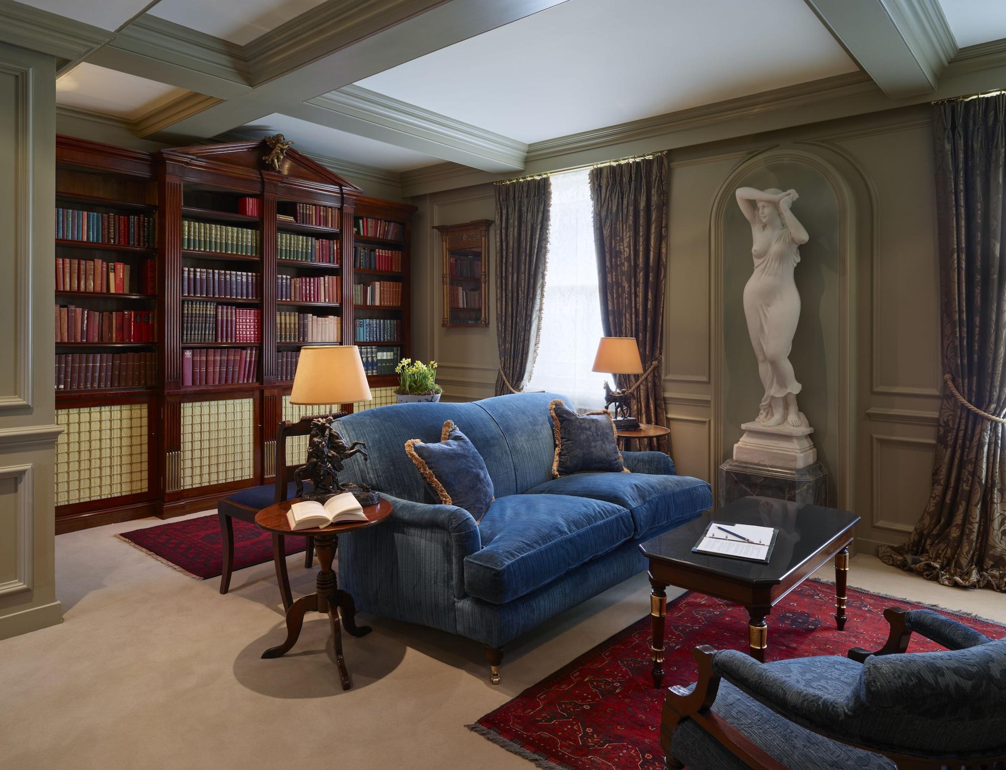 Batty Langley'S Hotel London Kültér fotó Library